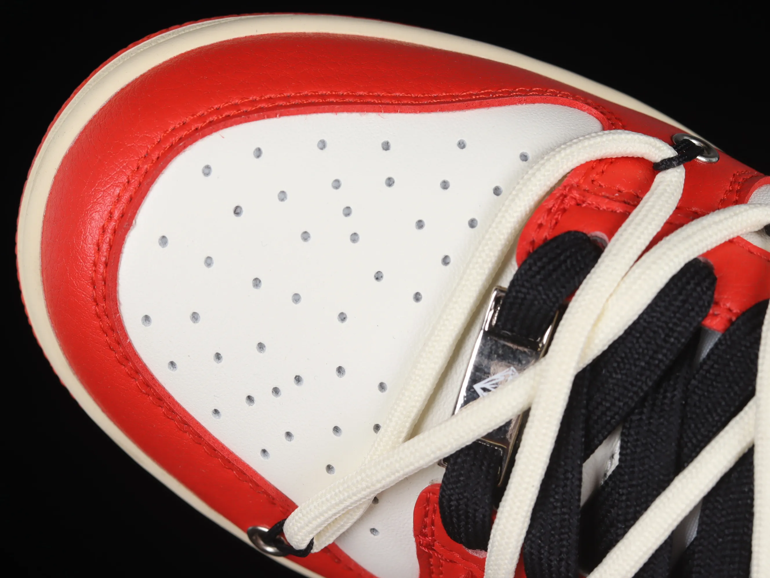 All Categories Nk SB Dunk Series Nk SB Dunk Low Low-top sneakers Nk Dunk Low Buddhist Heart Sutra Chicago Customized version of deconstructed strap casual sneakers DD3363-100